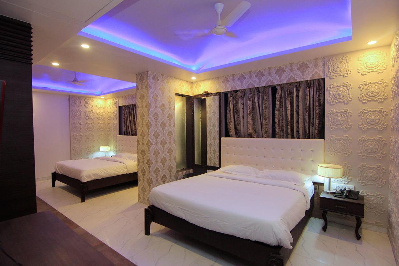 Hotel Sai Dharam Palace Shirdi Bagian luar foto