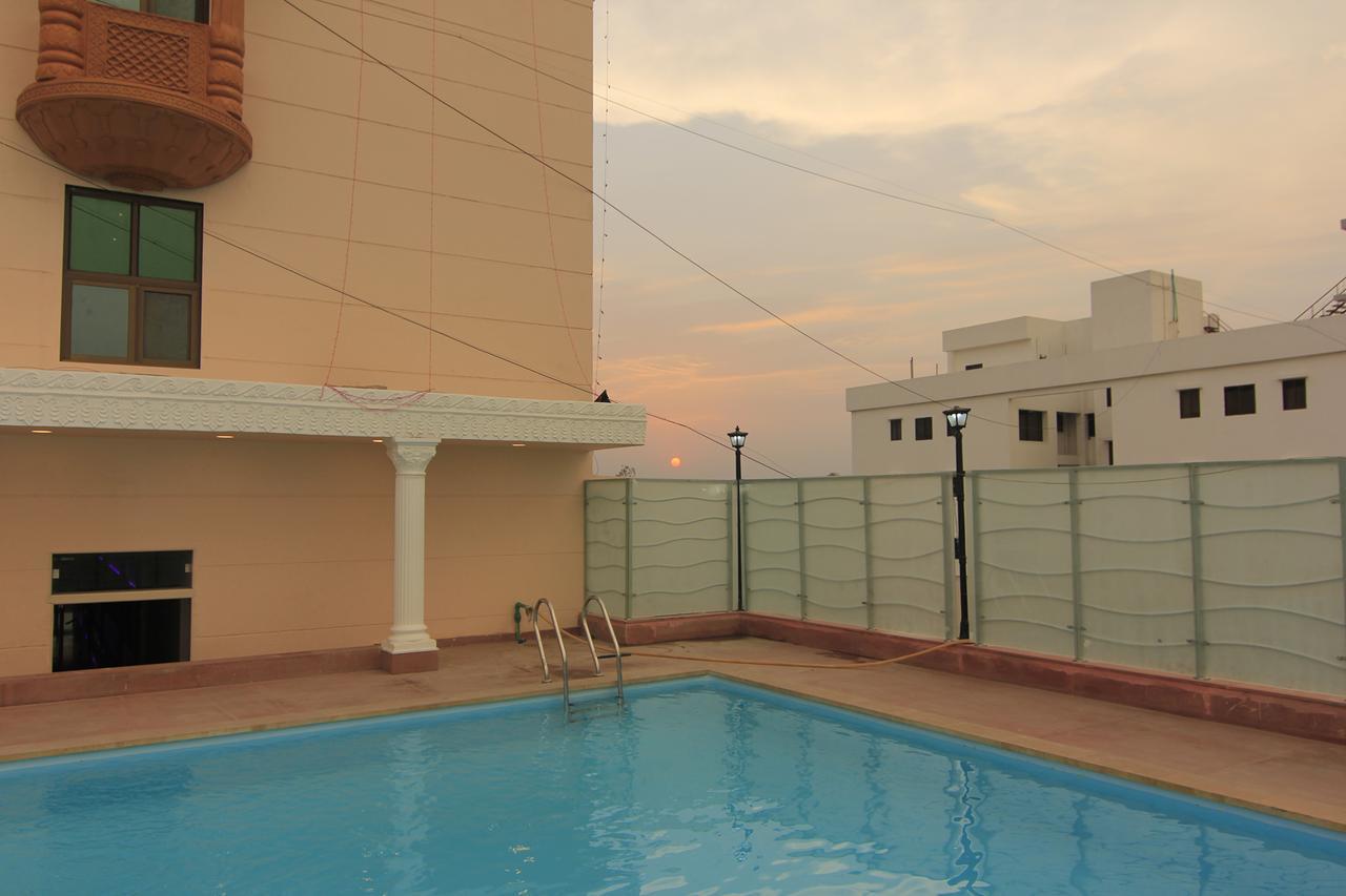 Hotel Sai Dharam Palace Shirdi Bagian luar foto