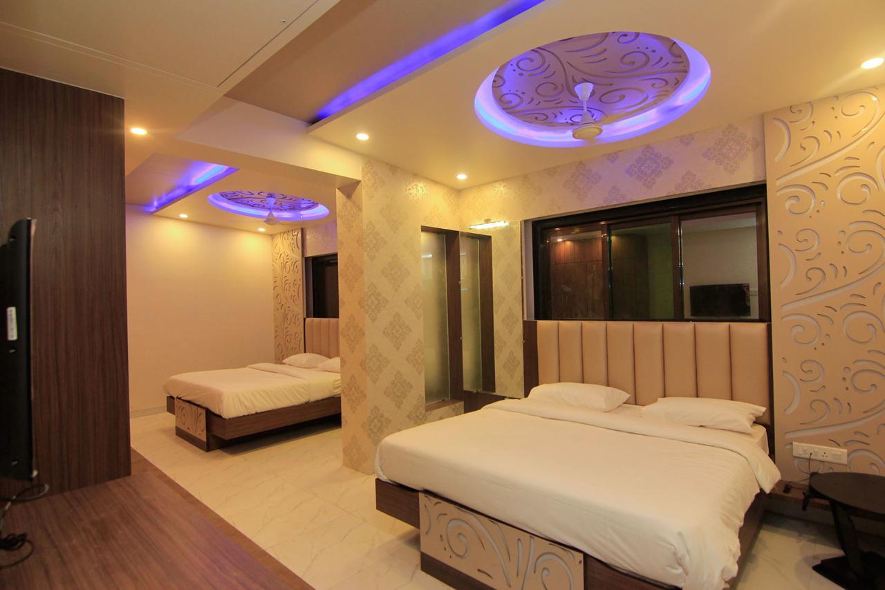 Hotel Sai Dharam Palace Shirdi Bagian luar foto